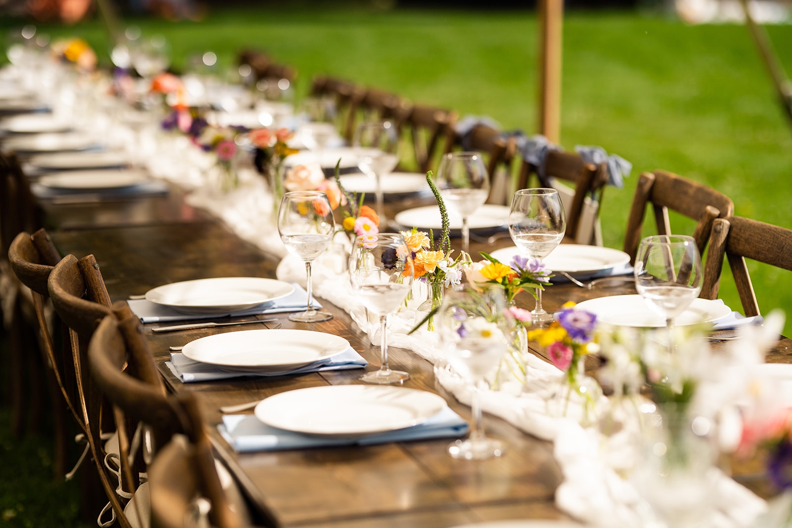 farm table setting